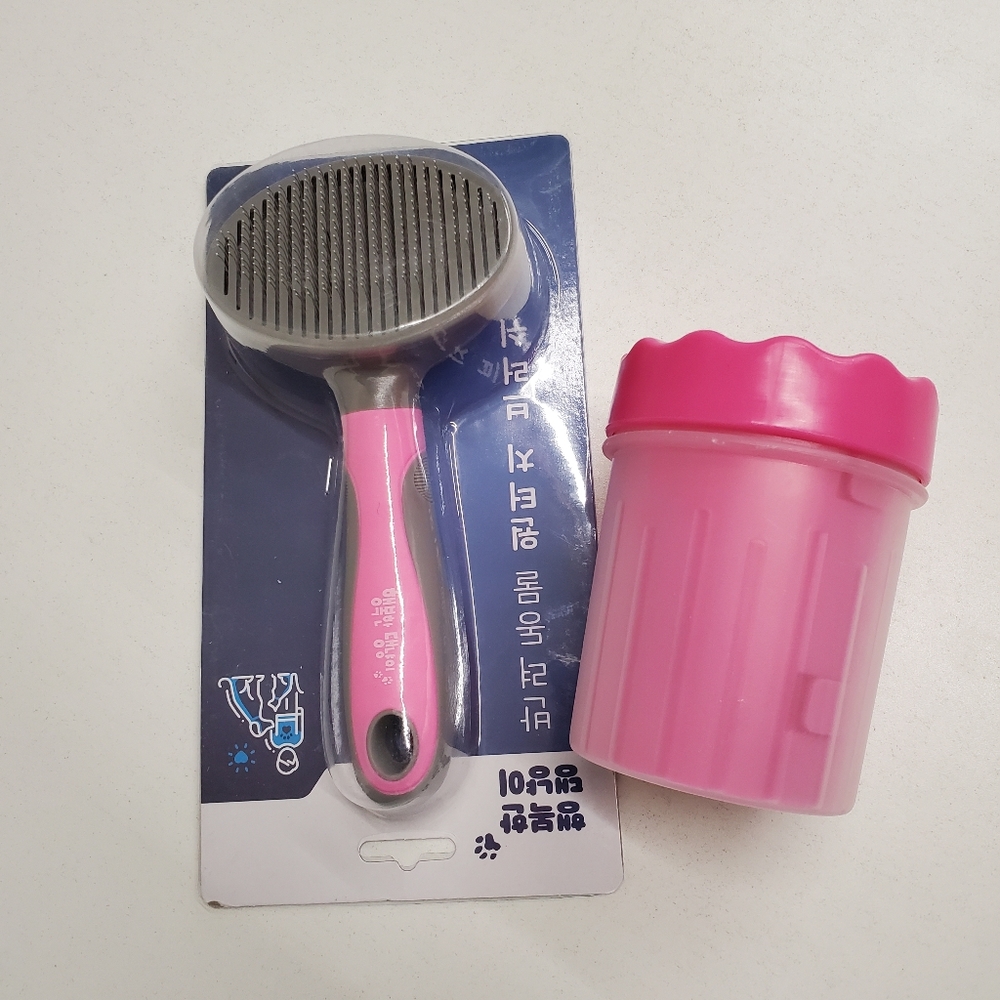 Pet brush and foot cleaner for small pets.